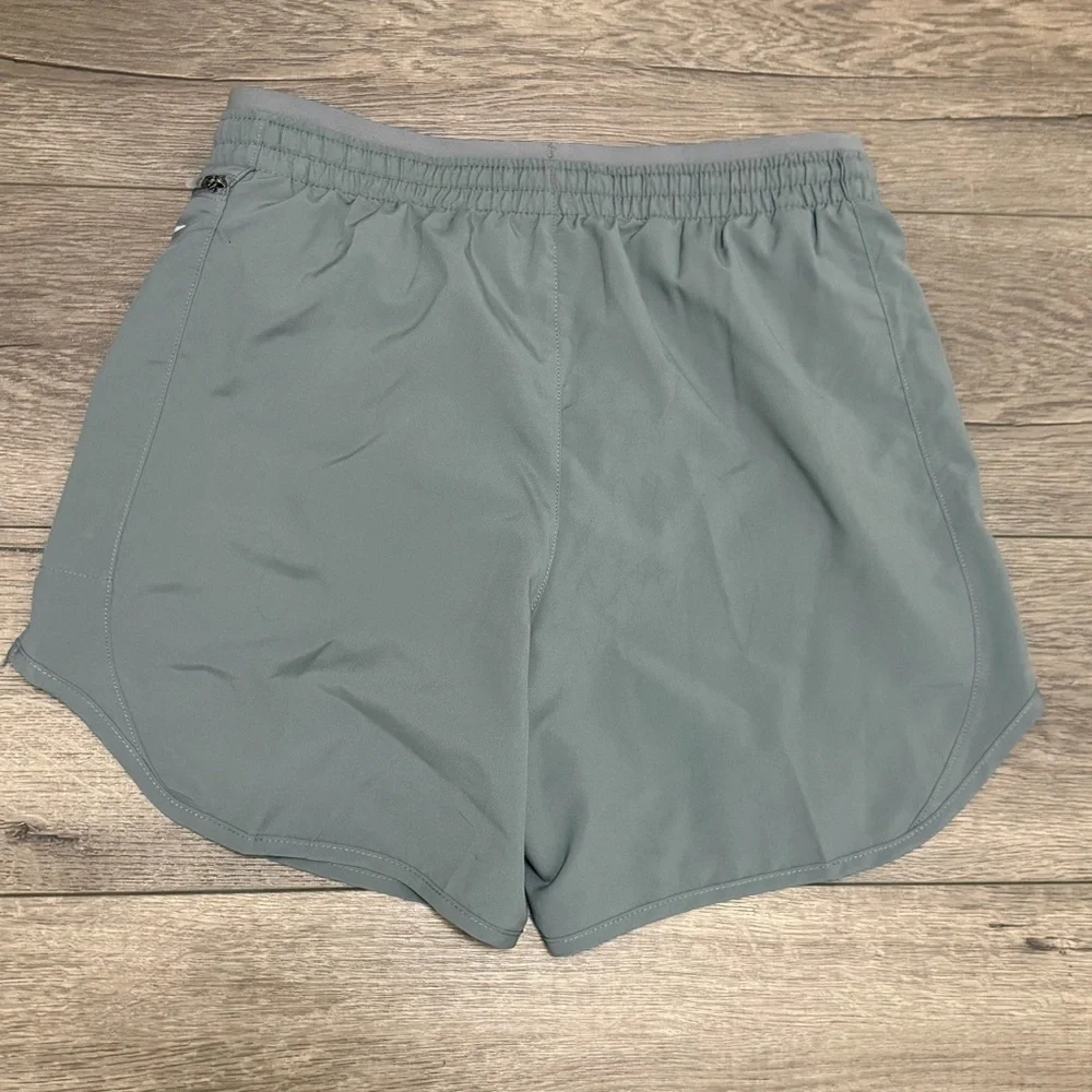 Nike Women's Nike Tempo Luxe Shorts 5